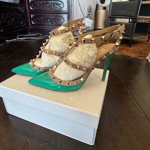 Valentino Garavani rockstud heels